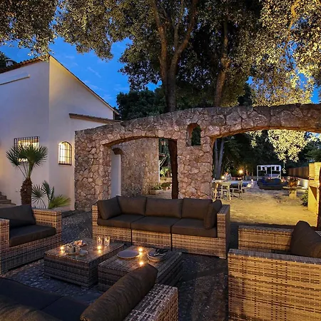 Encinas Mallorca Villa Pollenca