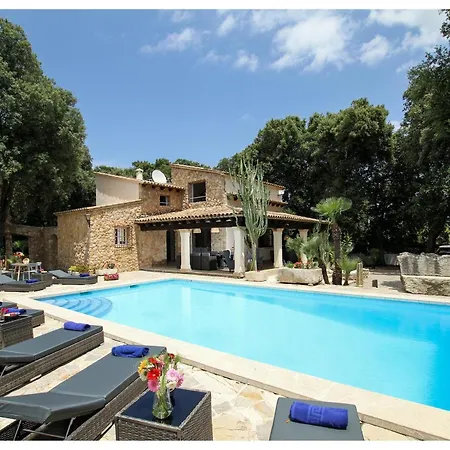 Encinas Mallorca * Pollenca